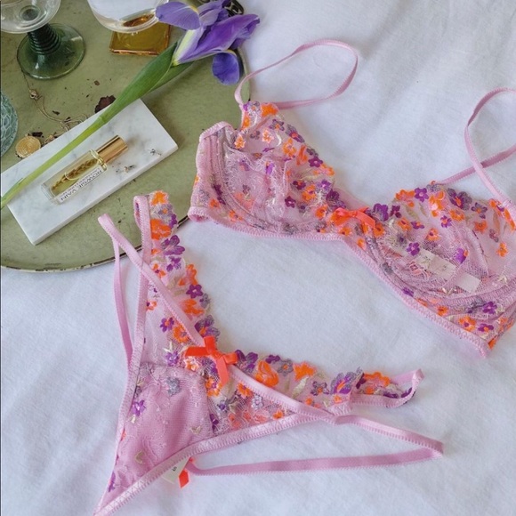 FOR LOVE & LEMONS Bloom Lace Bra - Picture 4 of 10